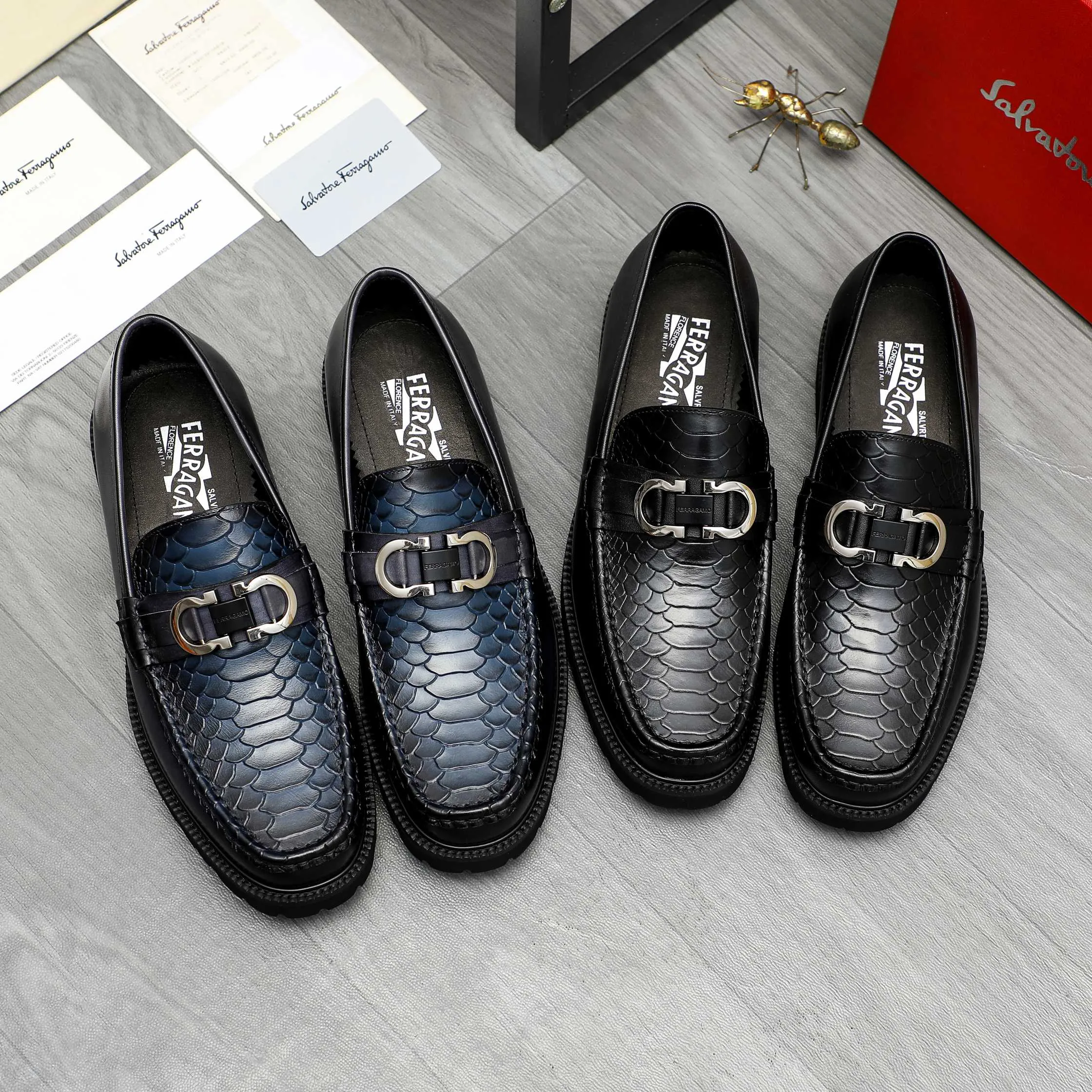 Men's shoes 💰540 Product trademark: Ferragamo "Ferragamo" business slip-on leather shoes Regular size: 38-44 (45.46 custom-made, non-returnable) Product materials: Selected high-quality color-brushed snake-print cowhide upper, cowhide lining, original outsole